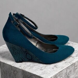 Kenneth Cole Reaction Teal Suede Snakeskin Wedge Ankle Strap Pumps Heels Sz 8